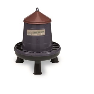 Karmniki z recyklingowanego plastiku